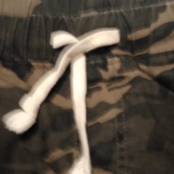 American Bazi camo ahorts - Picture 3 of 4